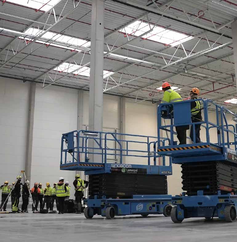 Studio produkcji filmowej – plan zdjęciowy podczas realizacji reklamy